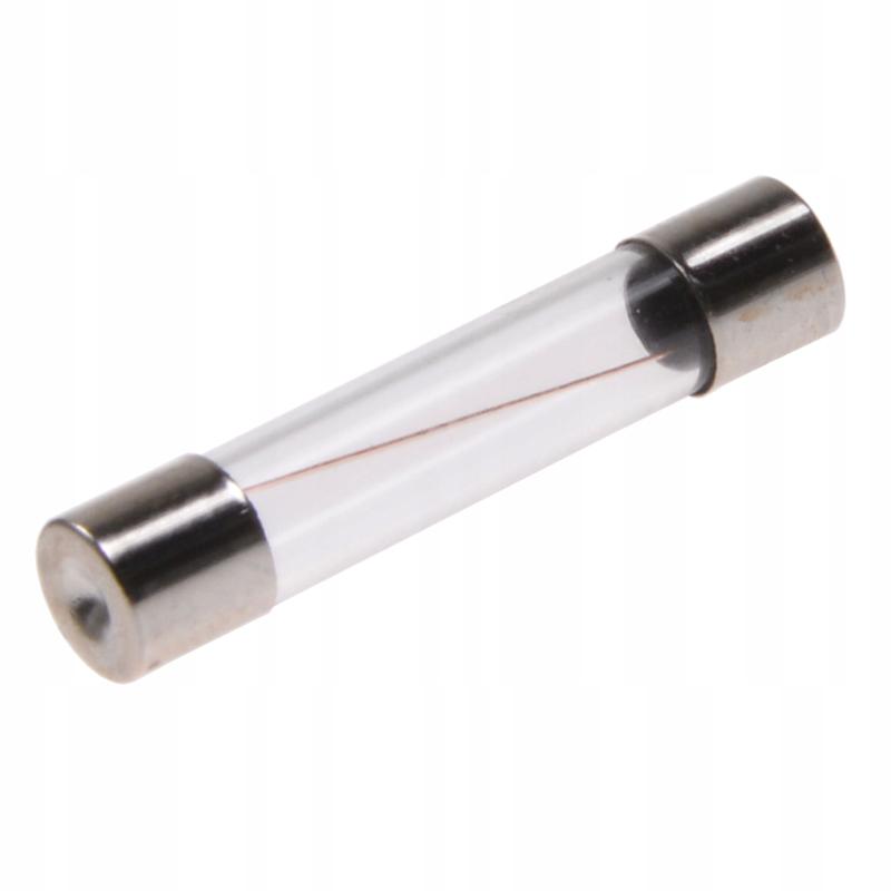 Wybór bezpiecznika do skutera: co musisz wiedzieć przed zakupem przy akumulatorze