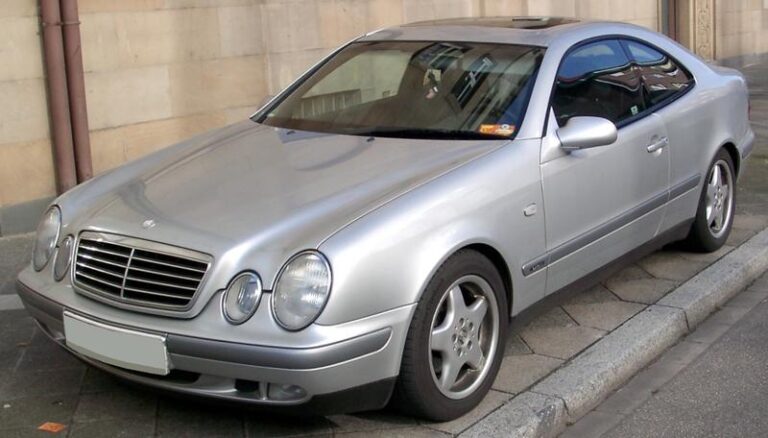 Jak wybrać odpowiedni silnik do Mercedesa CLK W208?