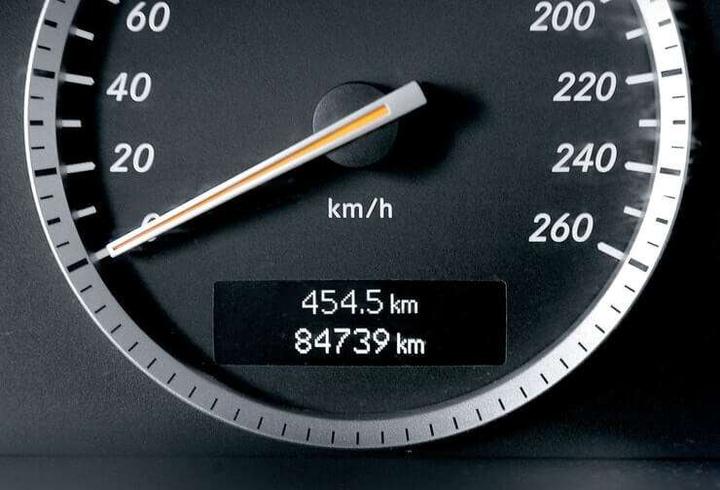 Narzędzia i źródła do sprawdzania przebiegu