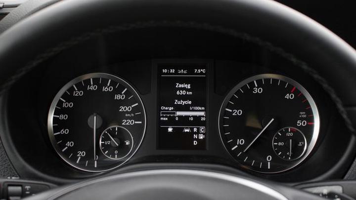 Wpływ biegu jałowego na akumulator