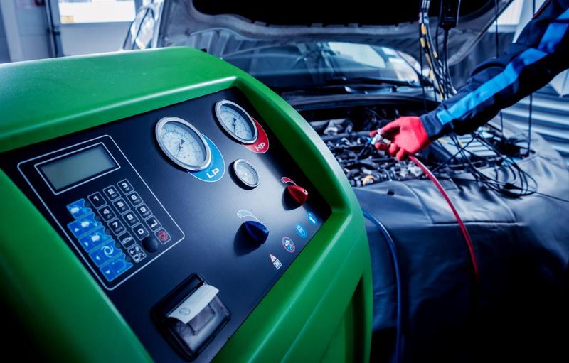 Zalety i wady klimatyzacji w samochodzie