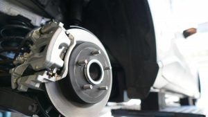 Zrozumienie zwrotnicy w samochodzie – klucz do lepszej jazdy