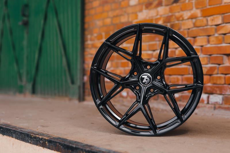 Felgi stalowe i aluminiowe