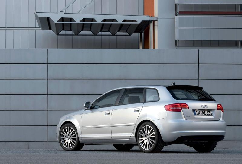 Jak wymienić akumulator Audi A3 8P