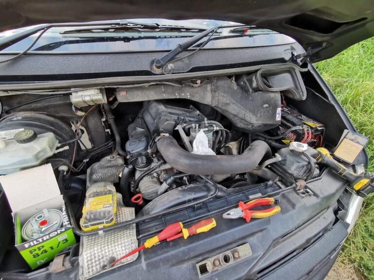 Co warto wiedzieć o kontrolce EDC w Mercedesie?