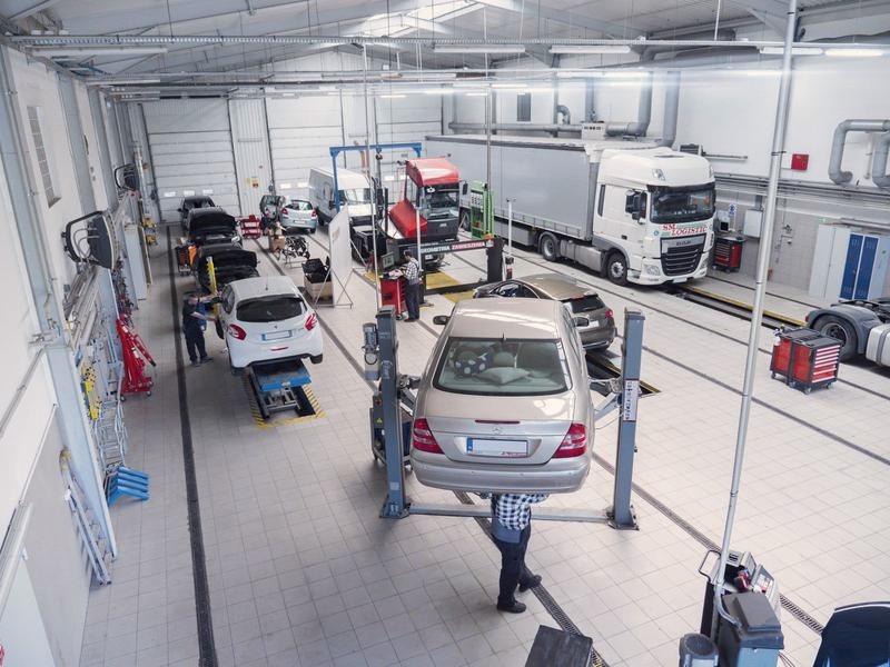 Co warto wiedzieć o serwie w samochodzie?